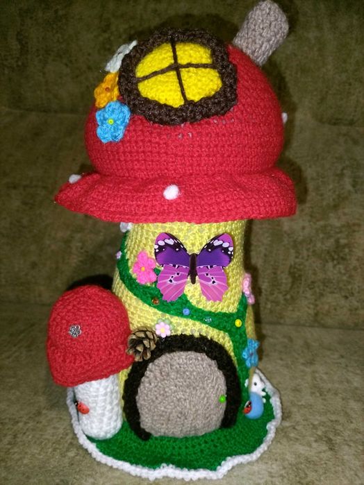 Приказна къща гъба ръчно изработена по собствена идея