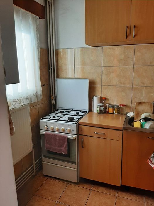 Vând Garsoniera cart. Mureșeni etajul 1 str. Gh. Doja