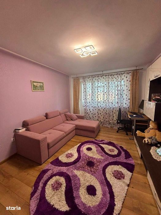 De vanzare apartament cu 2 camere si balcon, zona Hotel Roman, 55000e