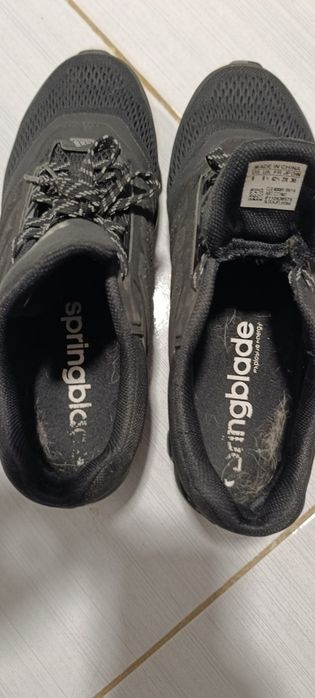 Продавам маратонки adidas spring blade