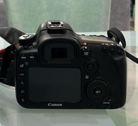 Фотоаппарат Canon EOS 7D Mark II