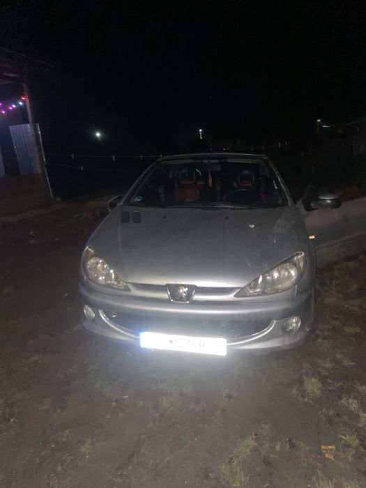 Vand sau schimb peugeot 206cc
