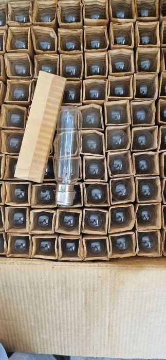 Продам лампы проекционные 30В/400Вт для кинопроектора "Украина