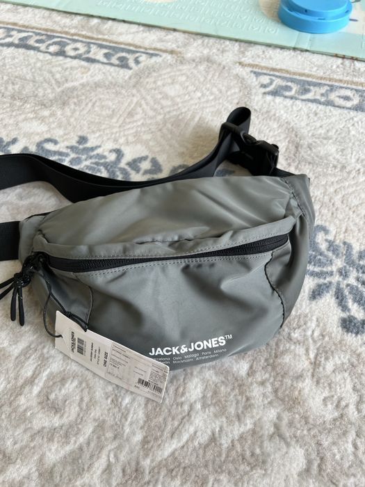 Продам мужскую сумку оригинал