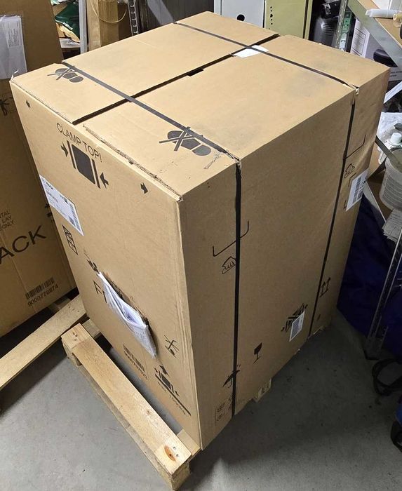 Нов, неразопакован фризер за вграждане Bosch GIV21AFE0, 96l-в гаранция