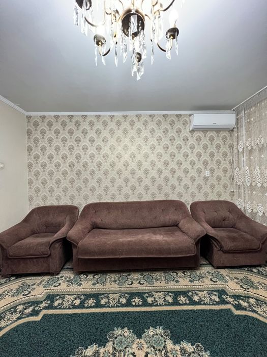 Продам диван и 2 кресла