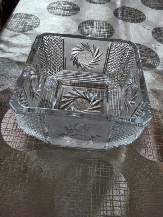 хрустальные вазы