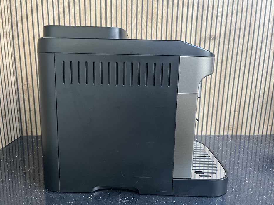 Delonghi Magnifica EVO ECAM  290.81.TB -Перфектно състояние с гаранция