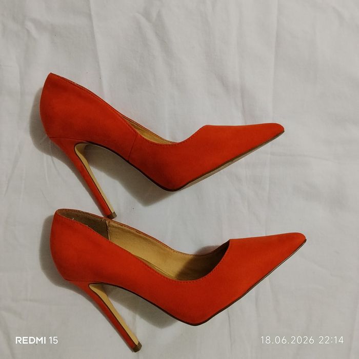 Pantofi stiletto 35 river island