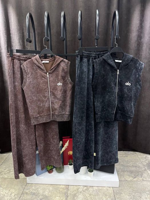 Сетове от две части