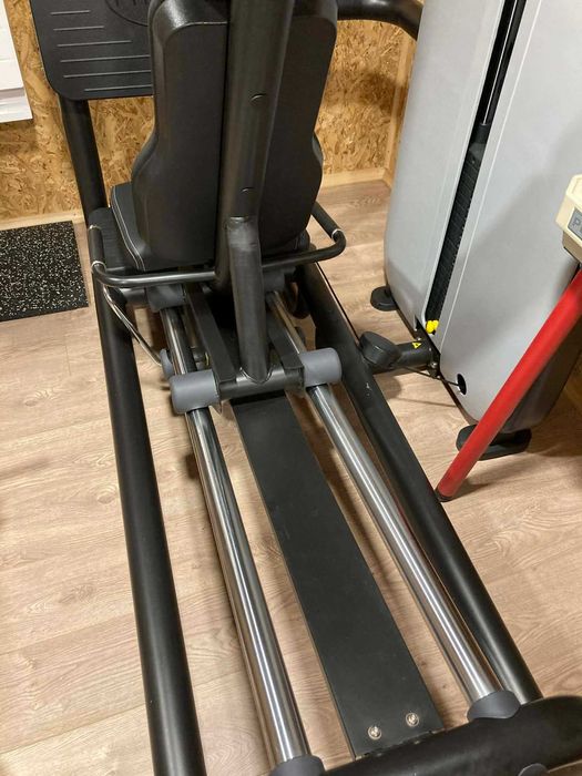 Лег преса с вградени тежести