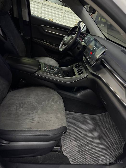 Byd Chazor sotiladi