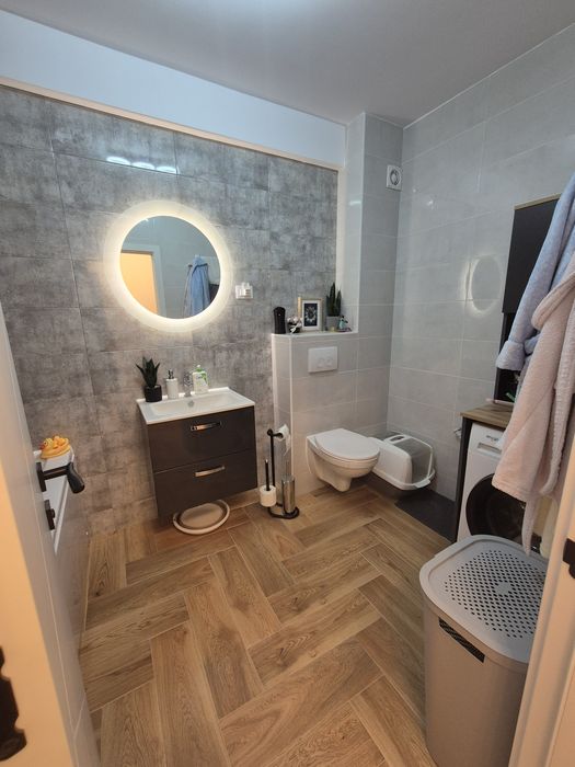 Persoana fizica - vand apartament 1 camera + loc de parcare inlcus! 87.000 EURO
