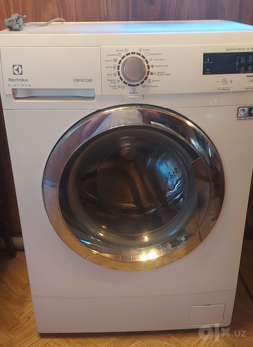Продаю стиральную машину Electrolux.