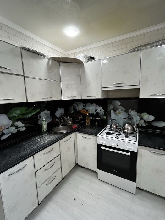 Кухонный гарнитур сатылады