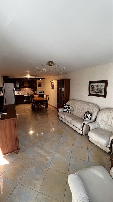 Дава се под наем Тристаен апартамент в София, Красно село - 88 кв.м за 897.6 € - Снимка #3