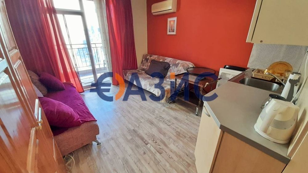 Продава се Едностаен апартамент в к.к. Слънчев бряг - 33 кв.м за 1637 €/кв.м - Снимка #1