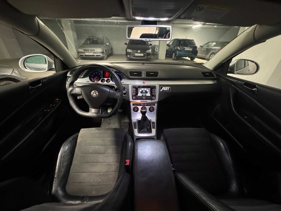 VW Passat B6 2.0 FSI – 2005 – Navi B7 – Senzori față/spate