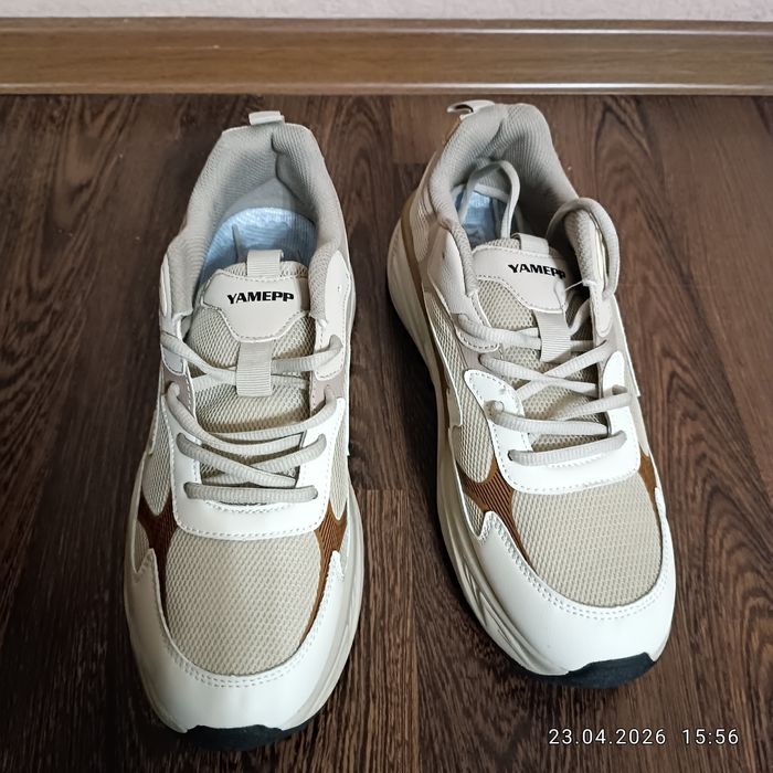 Кроссовки мужские 43 р