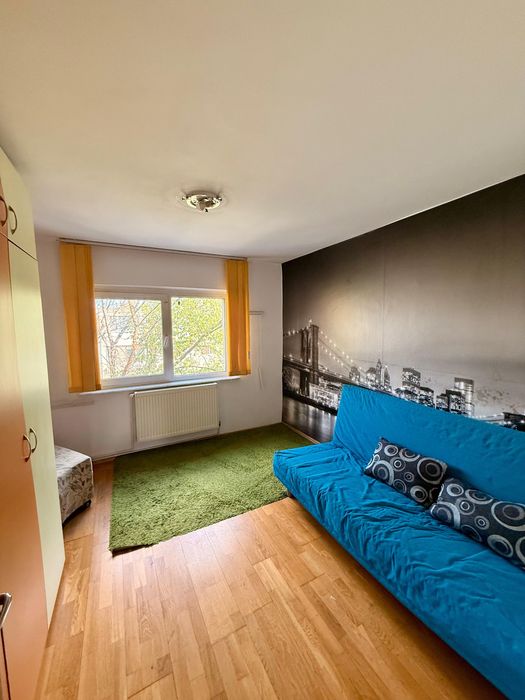 3 camere de inchiriat Apusului