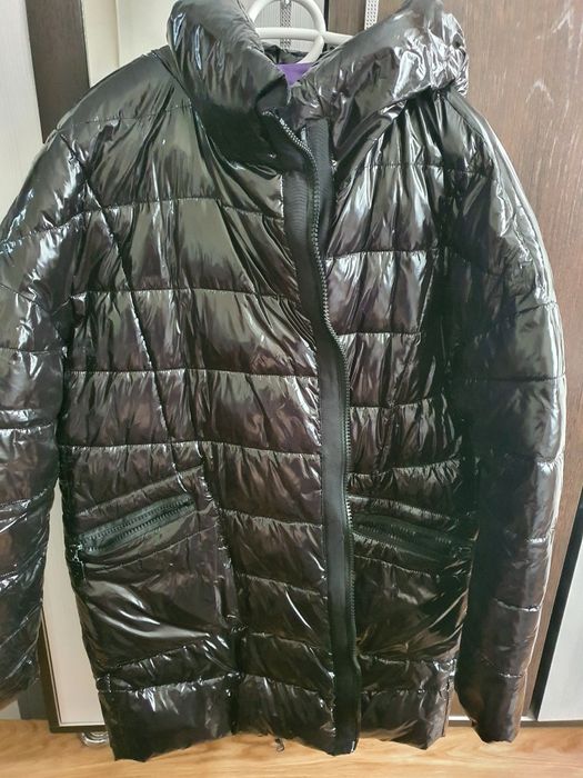 Продам куртку за 12000