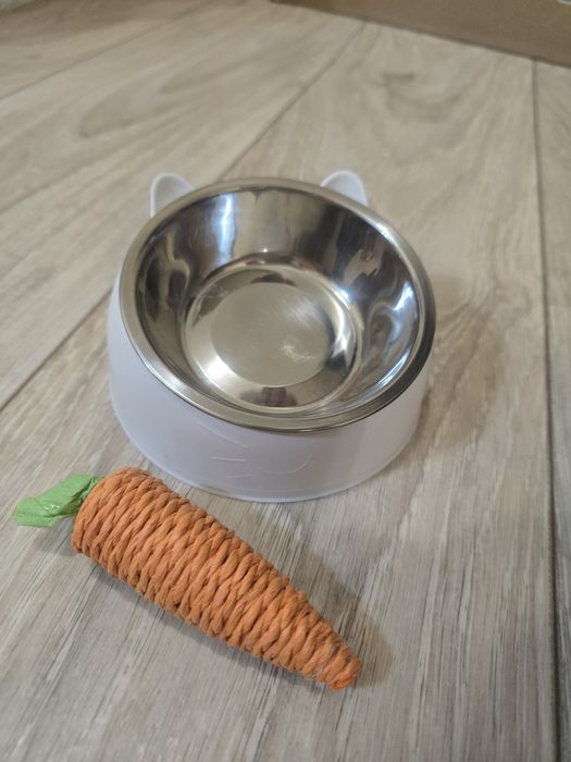 Продам миску для кошки