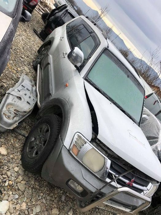 dezmembrez mitshubishi pajero 3.2did an 2003 2004