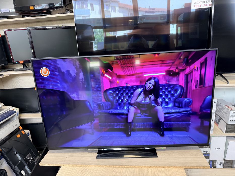 Smart Tv 4K Toshiba 139 cm super pret 1000 ron