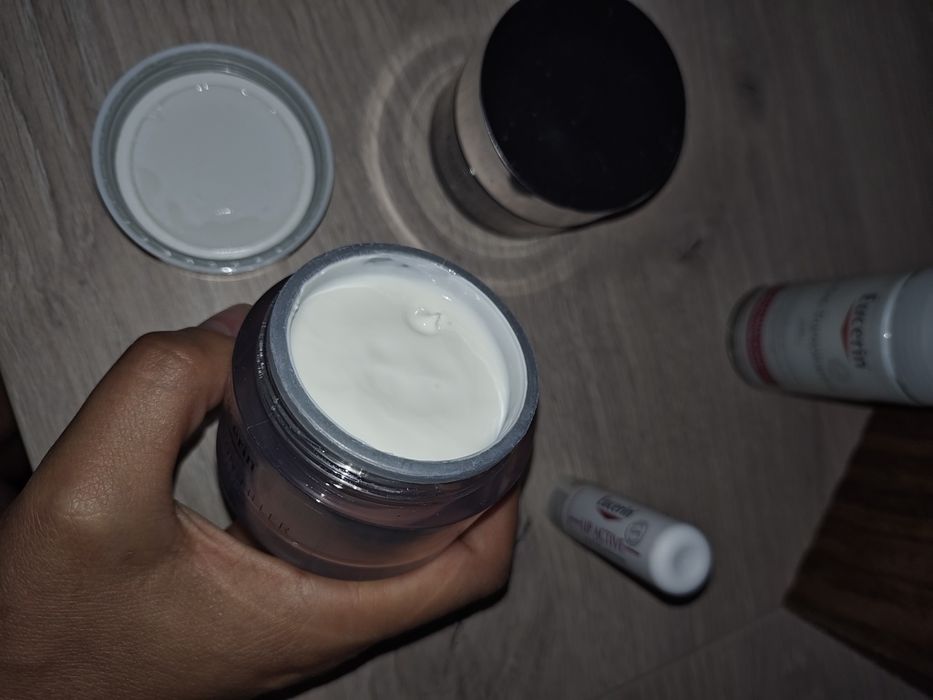Eucerin hialuron-filler 3xeffect серията дневен и нощен крем + рол он и балсам