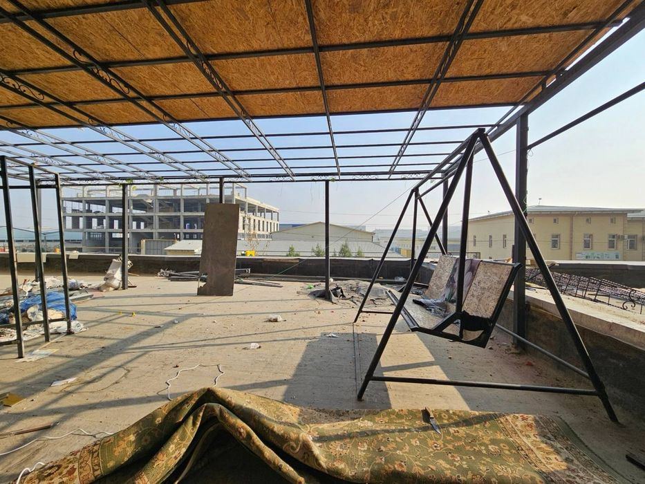 Янги Хаёт туман Янги дархонда 3 хона + террассали квартира сотилади