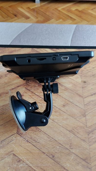 Автонавигация лека кола