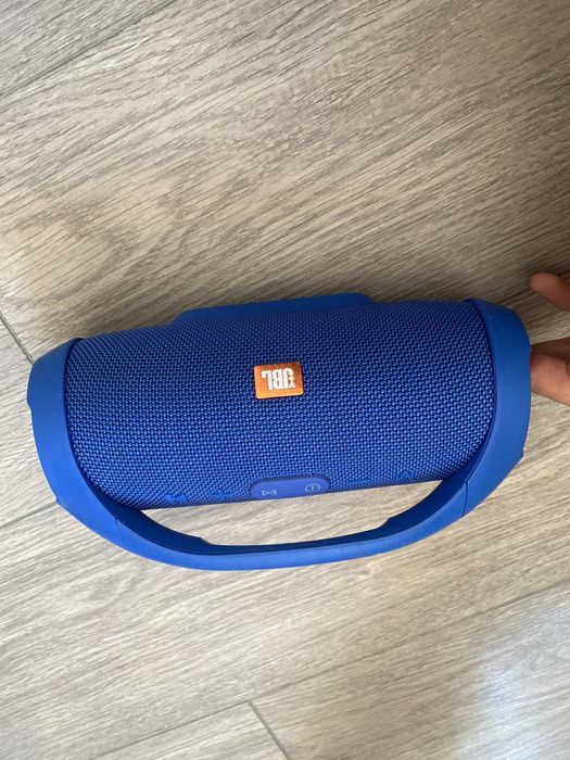 Колонка от JBL синий