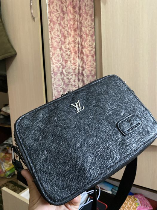 2 за одну цену Барсетки Бу в хорошем состояние