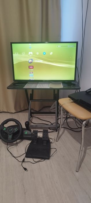 PS 3 modat  + Volan gaming (în garanție);(31 jocuri)   550 roni neg.