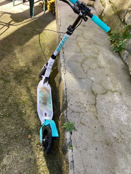 Продавам детска тротинетка - малко ползвана