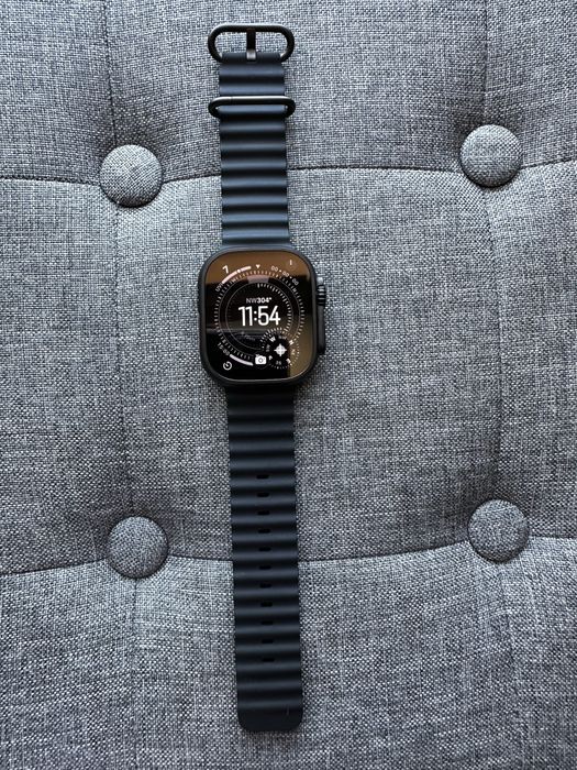 Apple Watch Ultra 3 Black Titanium with Ocean Band