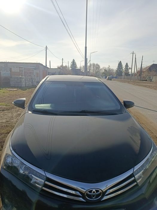 Продам машину Тойота Королла