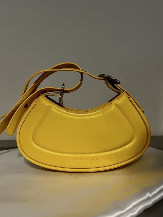 Продаю новые сумочки