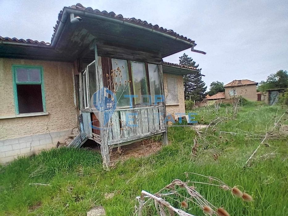 Къща на тиха и спокойна улица в село Сушица, област Велико Търново