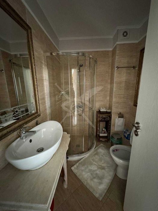 Продава се Тристаен апартамент в к.к. Слънчев бряг - 77 кв.м за 1280 €/кв.м - Снимка #2