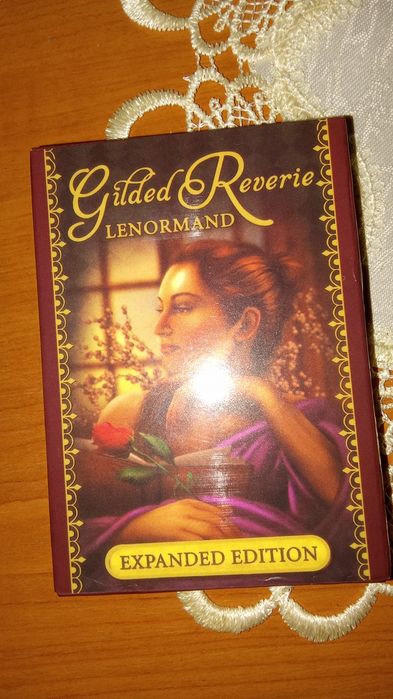 De vânzare cărți de tarot