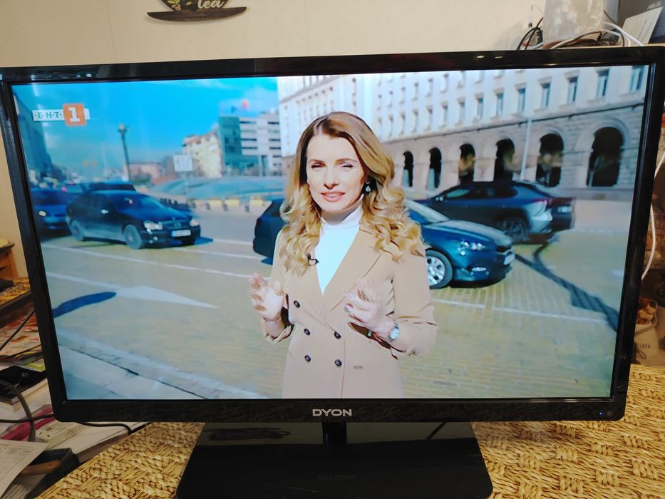 Телевизор Dyon 29 инча .
