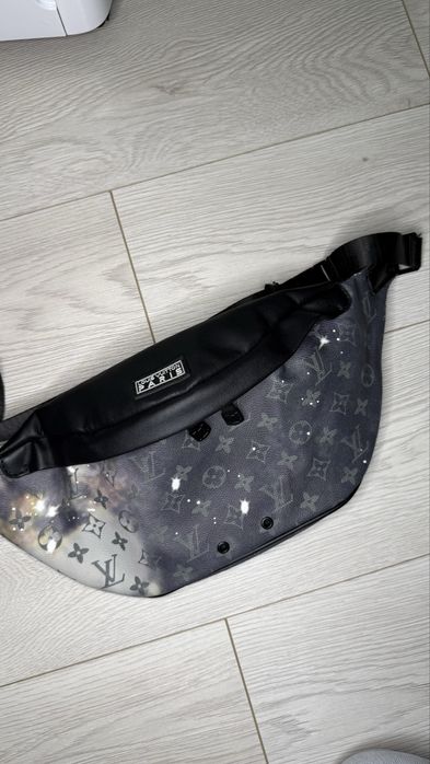 Borseta Louis Vuitton m4444