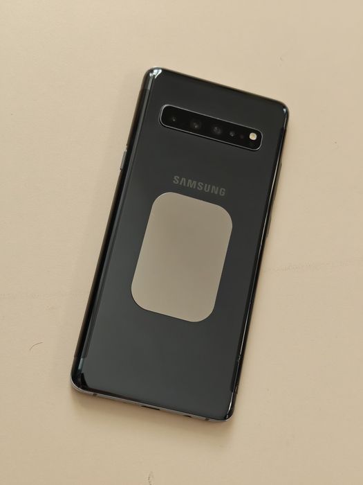 Samsung S10 Plus 256 gb Ram 8 android 11