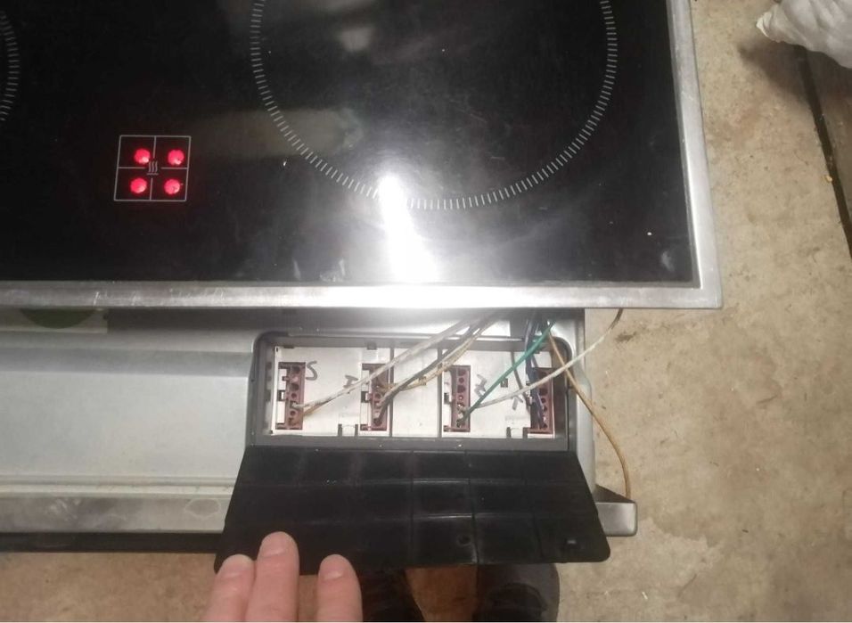 Cuptor și plita electrica