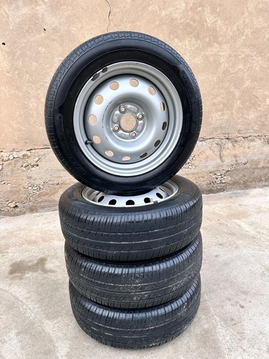 Продается Шины с диском