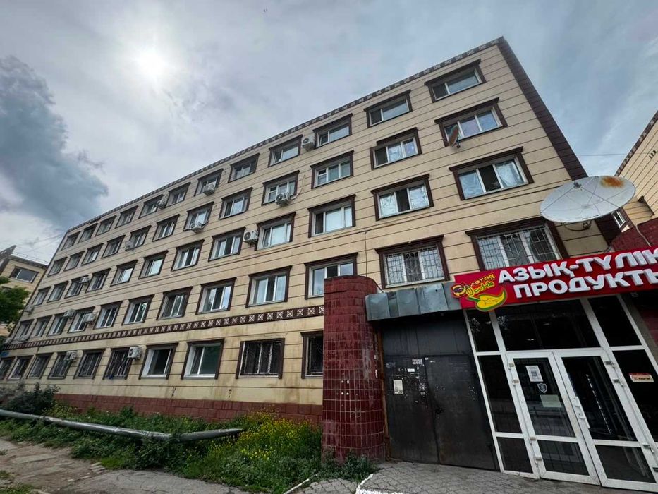 1 комнатная  район Клуб строителя