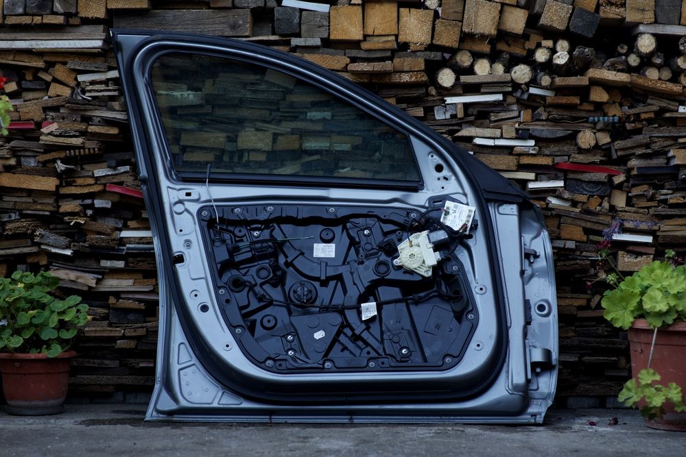 Ușa stânga față Mercedes C CLASS W205 2014-2021 gri C792