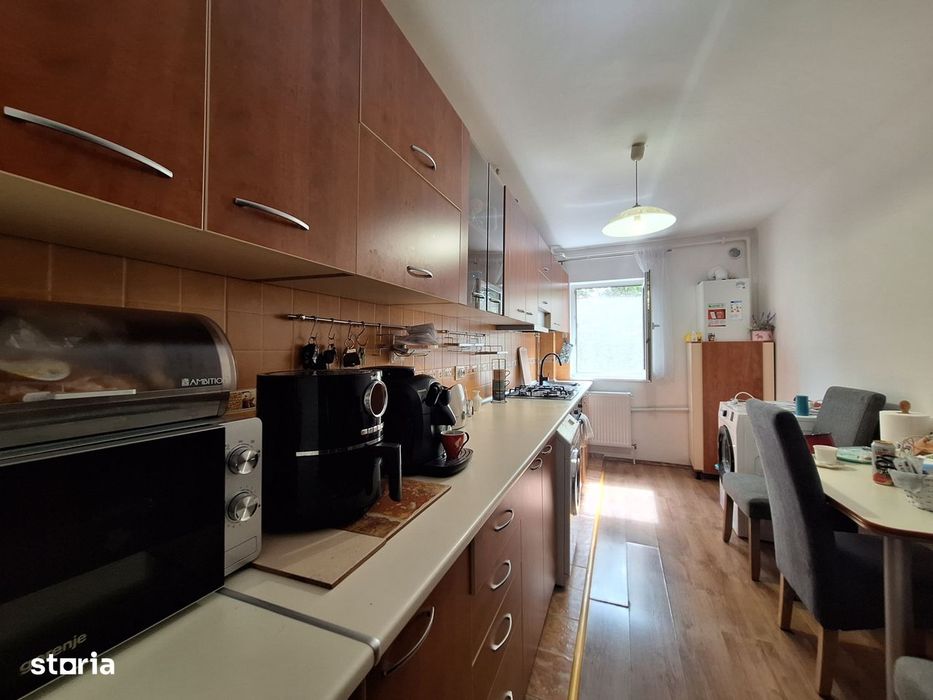 Apartament confort sporit, 90 mp, parcare, etajul 1, zona Muzeul Apei