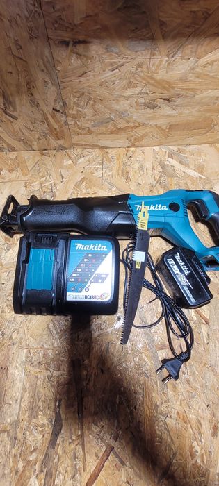 Sabie vulpe makita  djr 186 2025